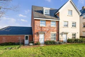 47, Roving Close, Andover SP11 6UL