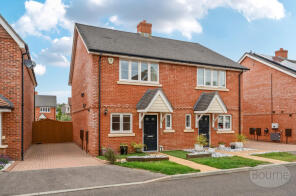 33, Skylark Place, Badshot Lea, Farnham GU9 9FR