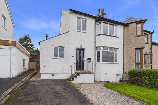 2 Hollins Lane