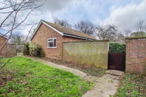 8, Abbots Way, Cambridge CB25 9JN