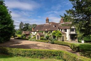 Fredley Manor, Fredley Park, Dorking RH5 6DE