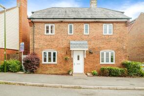 15, Riverside, Codmore Hill RH20 1FJ