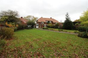 2, The Crescent, Macclesfield SK10 4QW