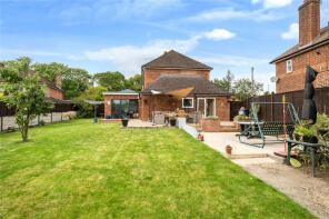 16, Brooklands Road, Farnham GU9 9BP