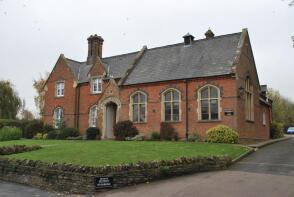 Flat 3, 14 Sharnbrook Court, High Street, Bedford MK44 1PG