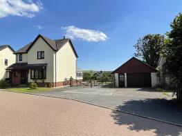 14, Meadow View, South Molton EX36 4PF