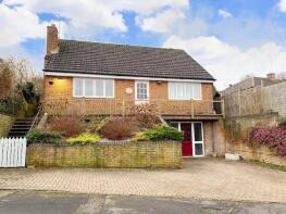 2 September Cottage, Spring Close, Northampton NN6 8RY