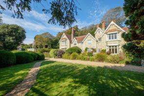 Flat 2, Grange Court, Shore Road, Ventnor PO38 1RF