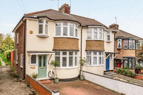 Cuckoo Dene, Hanwell, London, W7 3DT