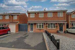 55, Cambridge Drive, Nuneaton CV10 8LW