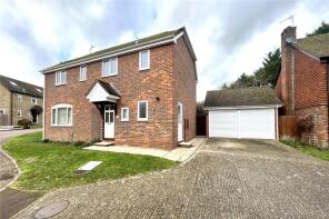 10, Ivar Gardens, Lychpit RG24 8YD