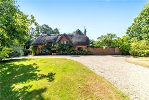 Peregrine House, Bell Hill, Enborne, Newbury RG14 6RP