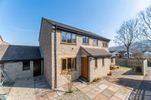 9, Saville Court, Otley LS21 3HG