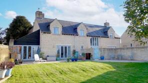 Briargrove House, Manor Farm Close, Tiddington, Thame OX9 2FE