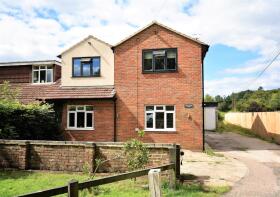 Hazel Cottage, Rossway, Berkhamsted HP4 3UD