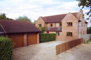 2, Marston Fields Road, Buckingham MK18 3PF