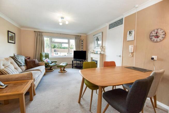 Living/Dining Room