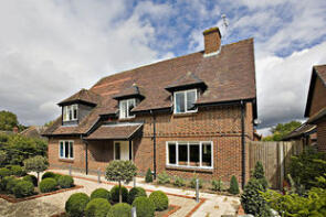 2 The Hornbeams, Greys Farm Close, Alresford SO24 0EU