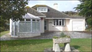 Mandalay, Access To Sarene, Tregurrian, Newquay TR8 4AD