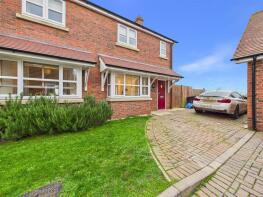 10, Golden Arrow Court, Longden, Shrewsbury SY5 8FA