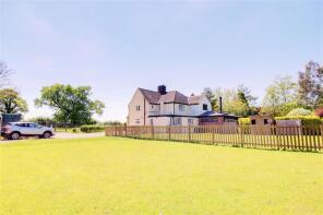 2, Middle Farm Cottages, Cottered Road, Buntingford SG9 9RN