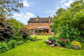 Wigwell, Spring Lane, Great Horwood MK17 0QW