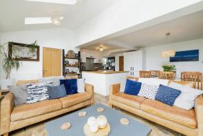 5, Thornhill, Banbury OX17 2JG