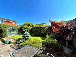 5, Highfield Drive, Crank WA11 7SE