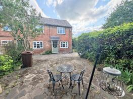 6, Chandos Place, Aylesbury HP22 6ED