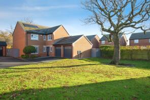 36, Stratton Road, Preston PR4 0PG