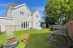 9, Llys Yr Engan, Bodedern, Holyhead LL65 3SX