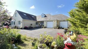 42 The Old Orchard, Milford Road, Haverfordwest SA62 3HL