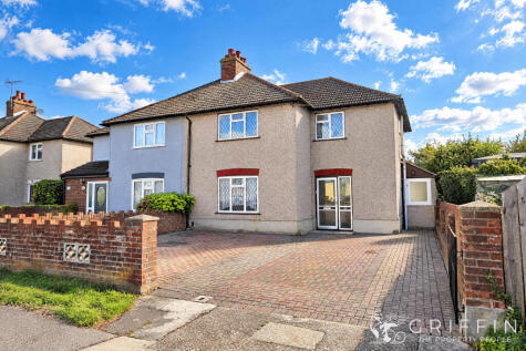 Meredith Road, Chadwell St Mary, RM16