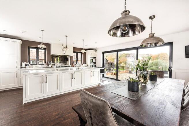 Kitchen/Dining Rm