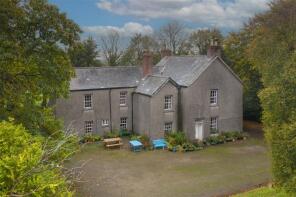 St Lawrence House, C3042 Junction U3099 To Junction U3101, Welsh Hook, Haverfordwest SA62 5NR