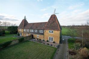 Brownings Oast, Hansletts Lane, Faversham ME13 0RS