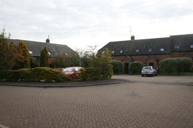 Poplars Close 3.jpg