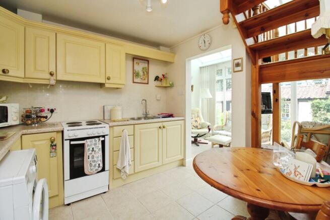 pbox-kitchen-325576.JPG