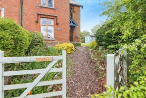 1, The Beeches, The Street, Harleston IP20 9NW