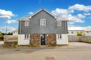1, Carland View, Newquay TR8 5FF