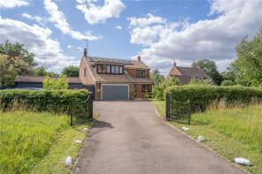 Comroston, Classified Road C15 North From Ginns Road To Pump Hill, Buntingford SG9 0HZ