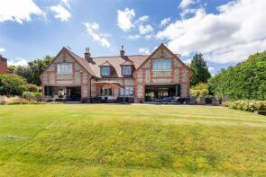 Paigles, Satwell Close, Rotherfield Greys, Henley-on-thames RG9 4QT