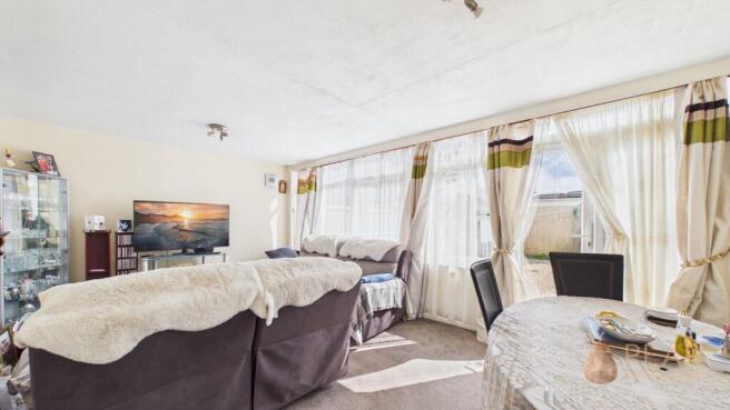 Living/Dining Room