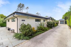 Pineview, Fir Tree Hill, Rickmansworth WD3 4LY