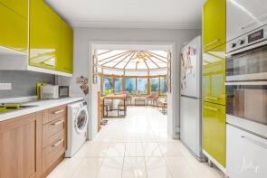 74, Summerland Park, Upper Killay, Swansea SA2 7HZ
