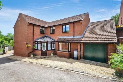 Mayalls Close, Tirley, Gloucestershire