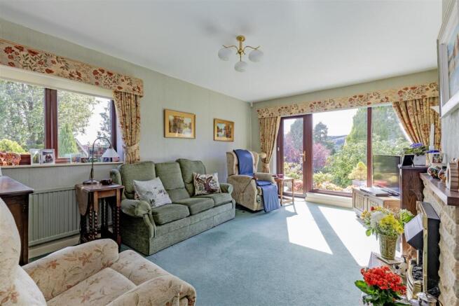 Reception Room-1.jpg