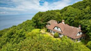 Little Raveley, Road Past Woody Bay Hotel, Parracombe, Woody Bay EX31 4QX