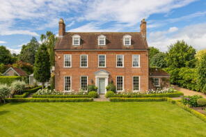 Moulton Hall, The Street, Newmarket CB8 8RZ