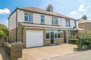 58, Hallas Road, Kirkburton, Huddersfield HD8 0QQ